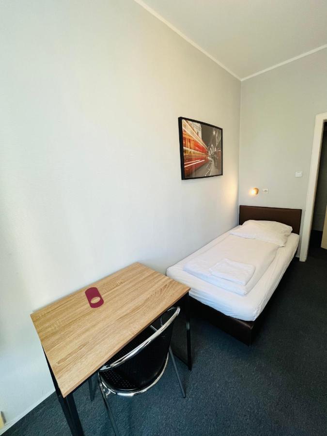 Hotel Schwarzer Baer Hannover Dış mekan fotoğraf