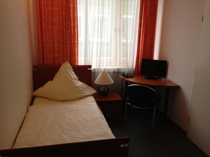 Hotel Schwarzer Baer Hannover Dış mekan fotoğraf